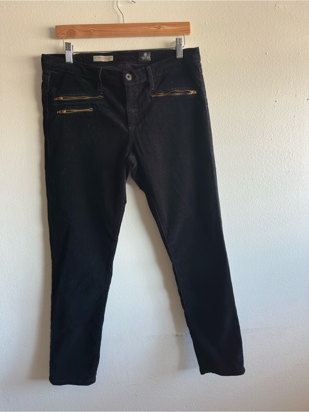 AG Adriano Goldschmied The moto Stevie Ankle Black Corduroy Jeans size 31R